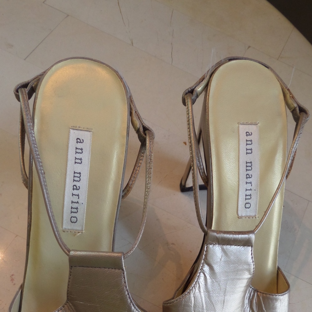 Champagne heels will slight mauve tint.